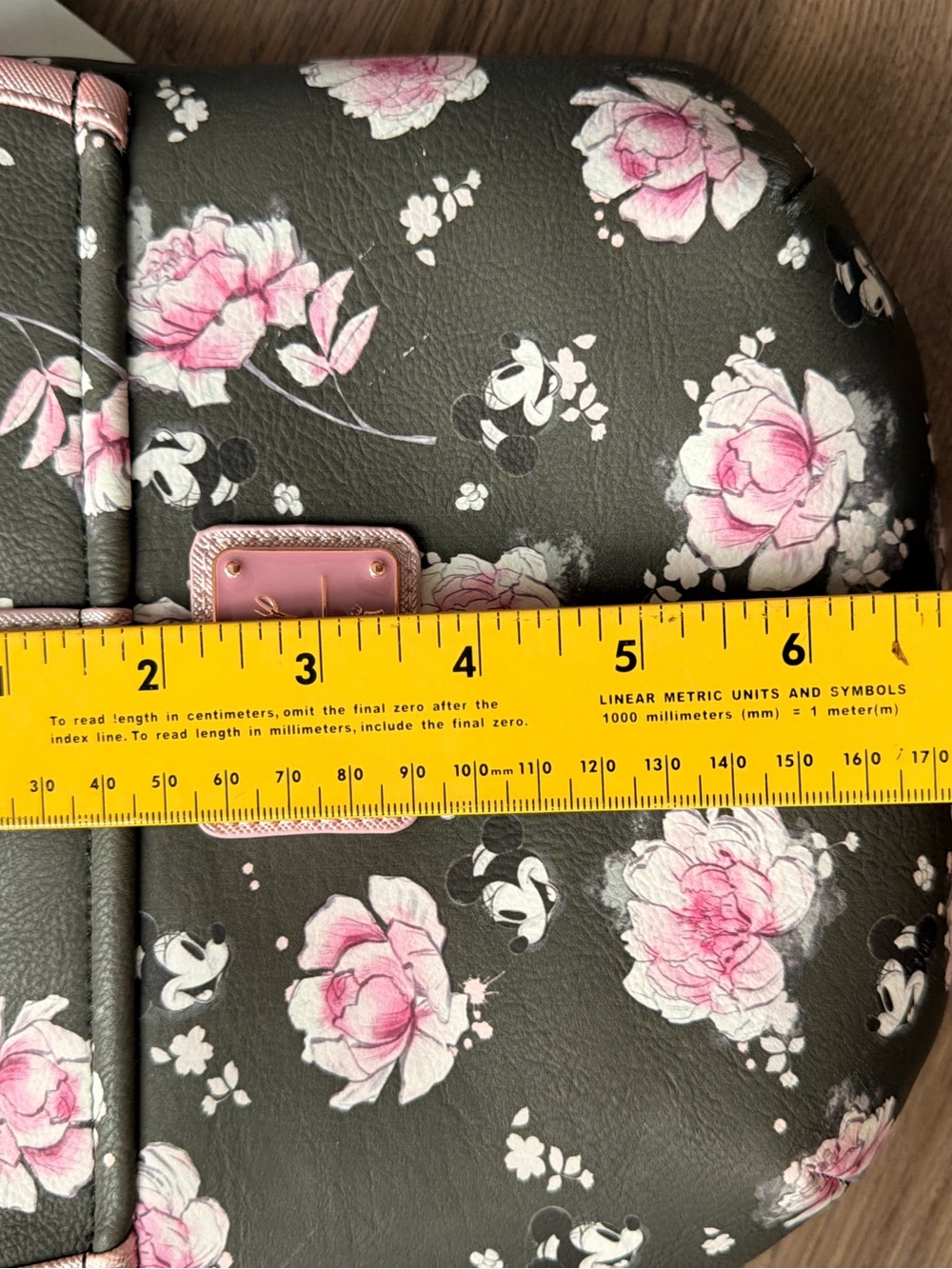 NWT Disney Loungefly Positively Minnie Saddle Bag - Picture 8 of 9